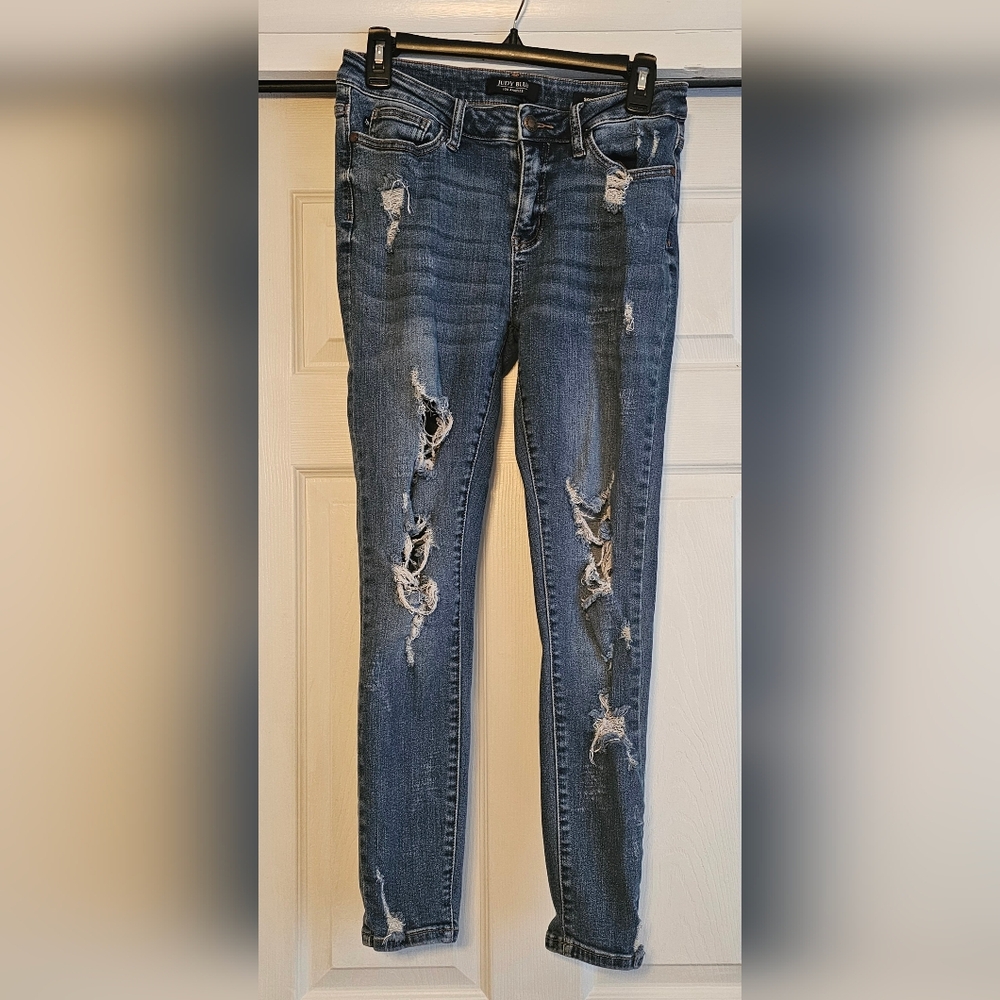 Judy Blue Distressed Denim Skinny Jeans
